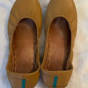 Tieks, camel sz 7